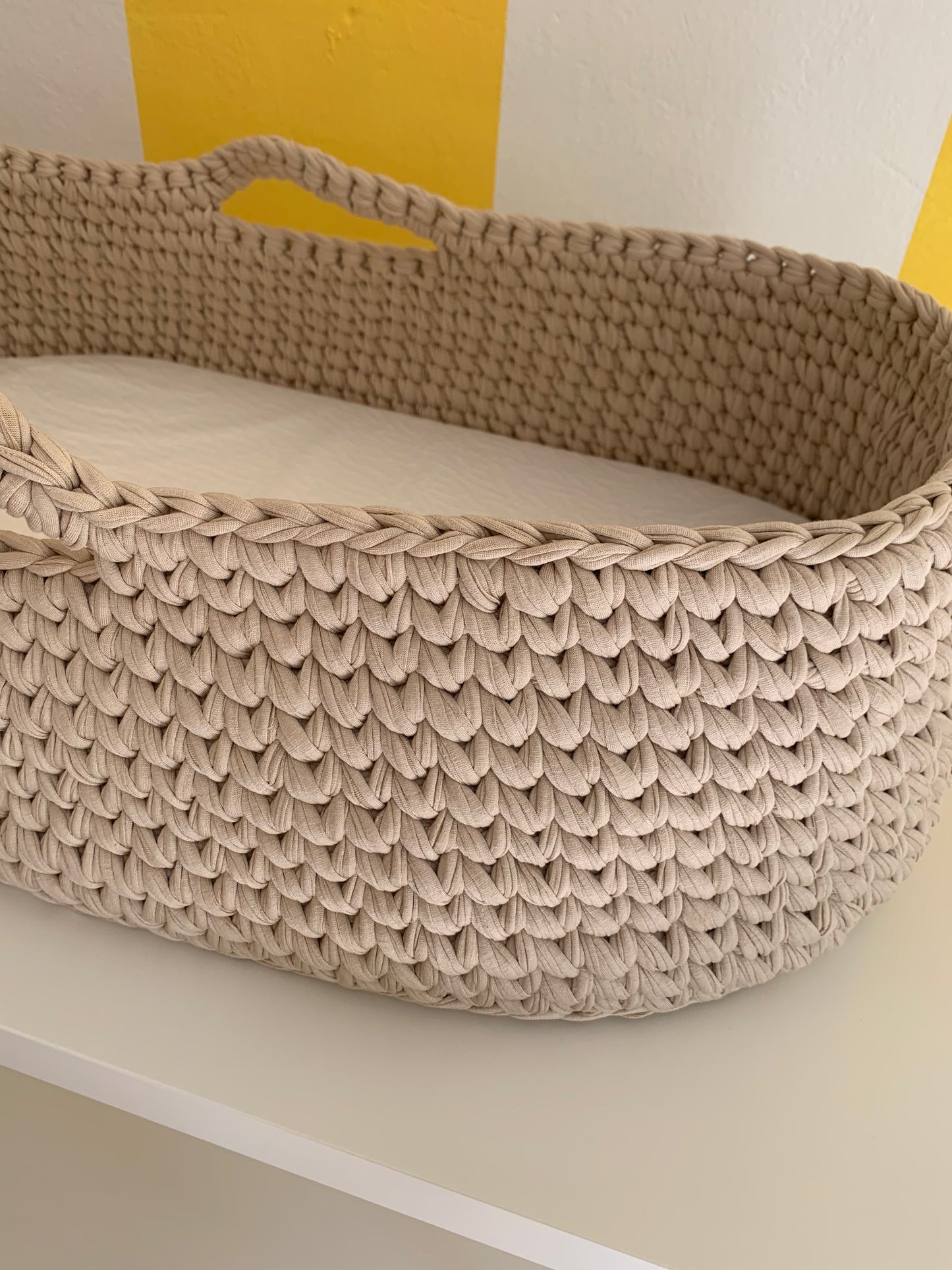 Moseskorb mit Matratze beige