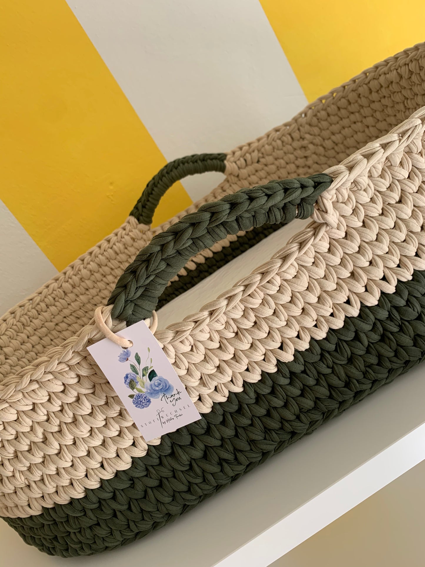 Moseskorb mit Matratze grün-beige