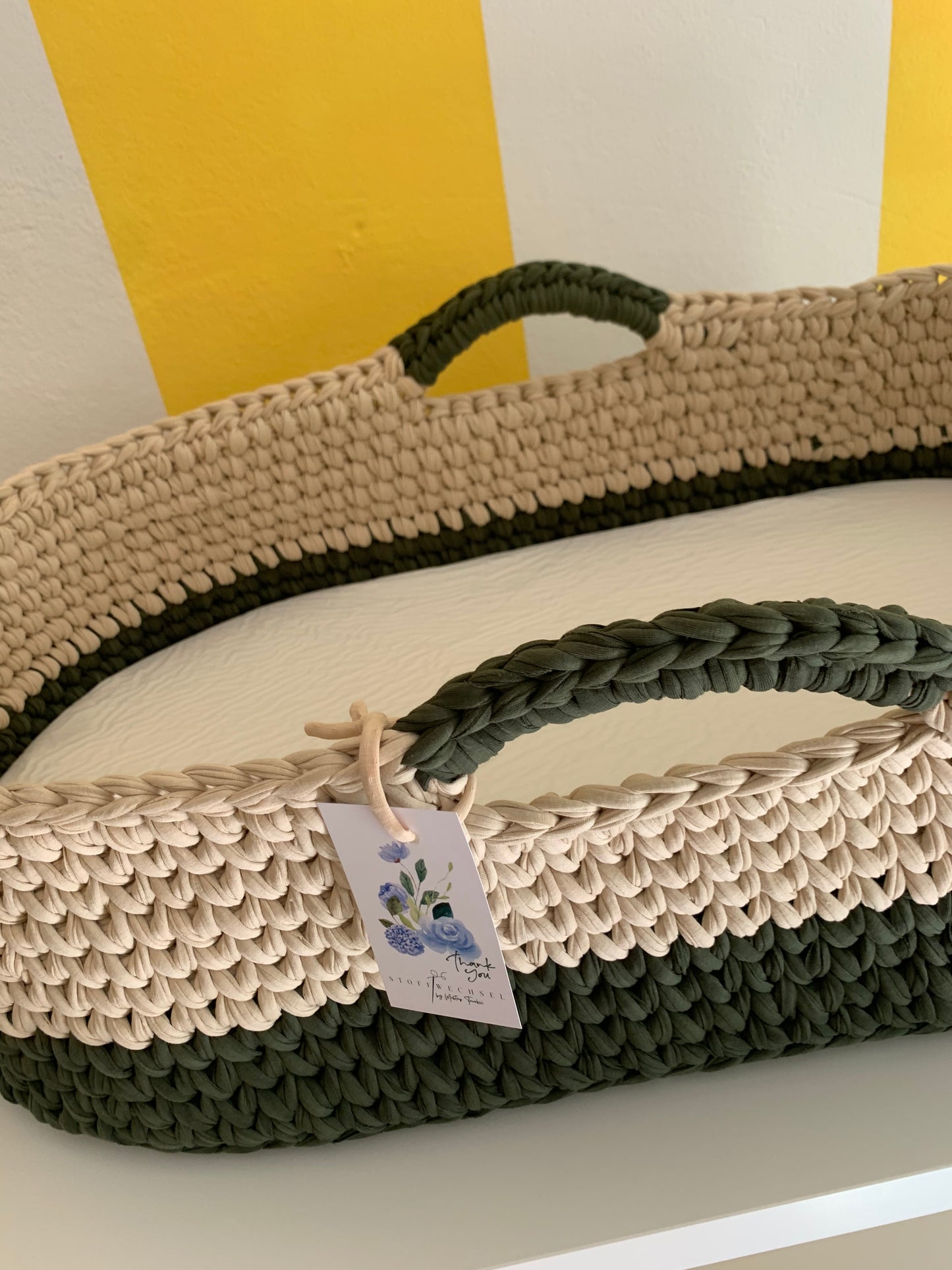 Moseskorb mit Matratze grün-beige