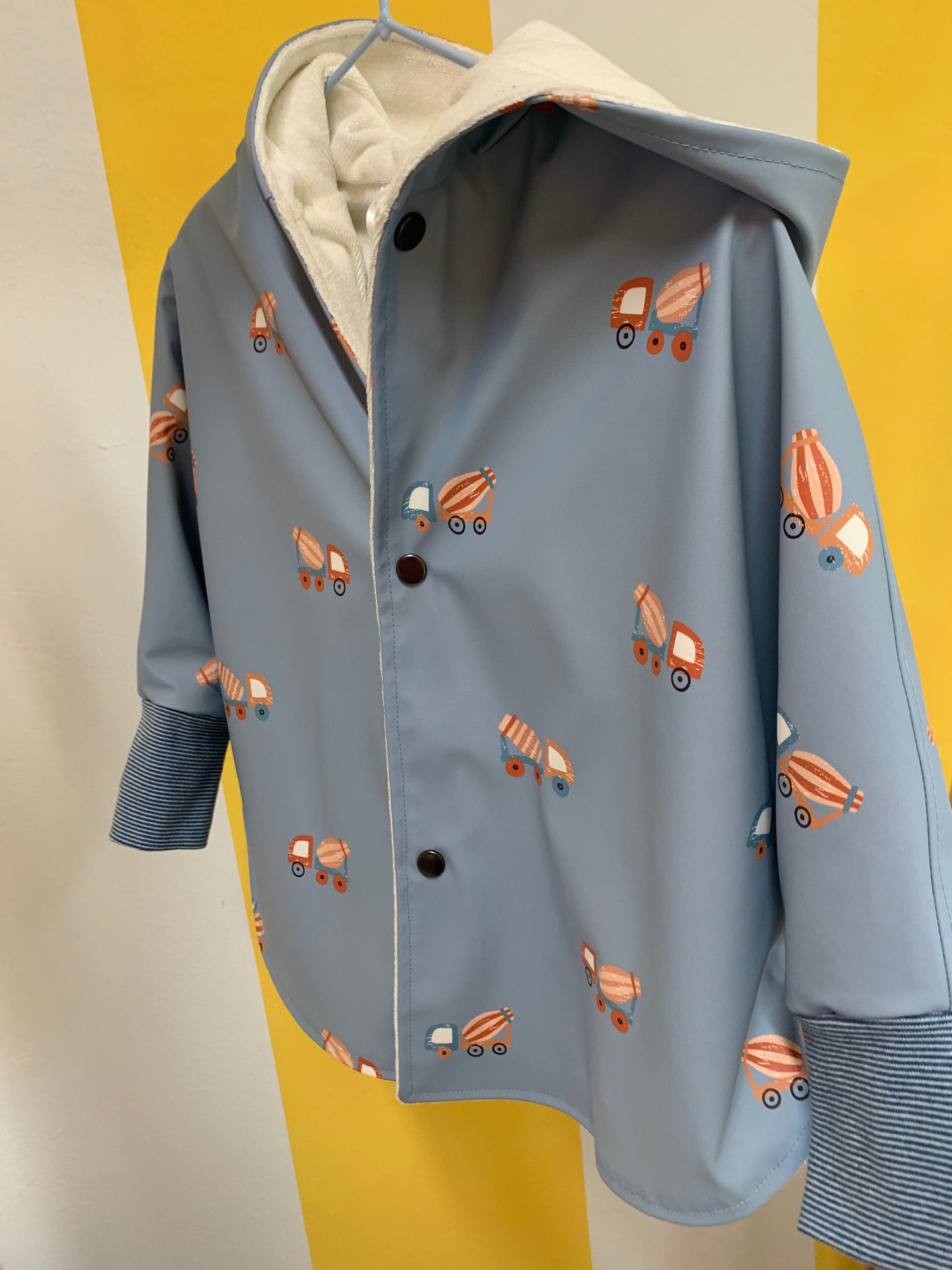 Cape-Regenjacke Fahrzeuge