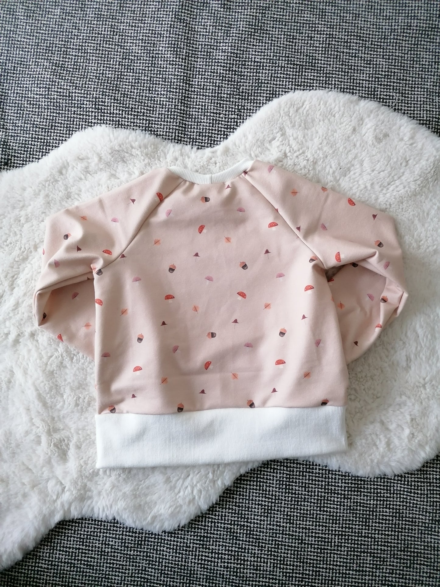 Oversized Pullover Gr. 98/104 Einzelstück