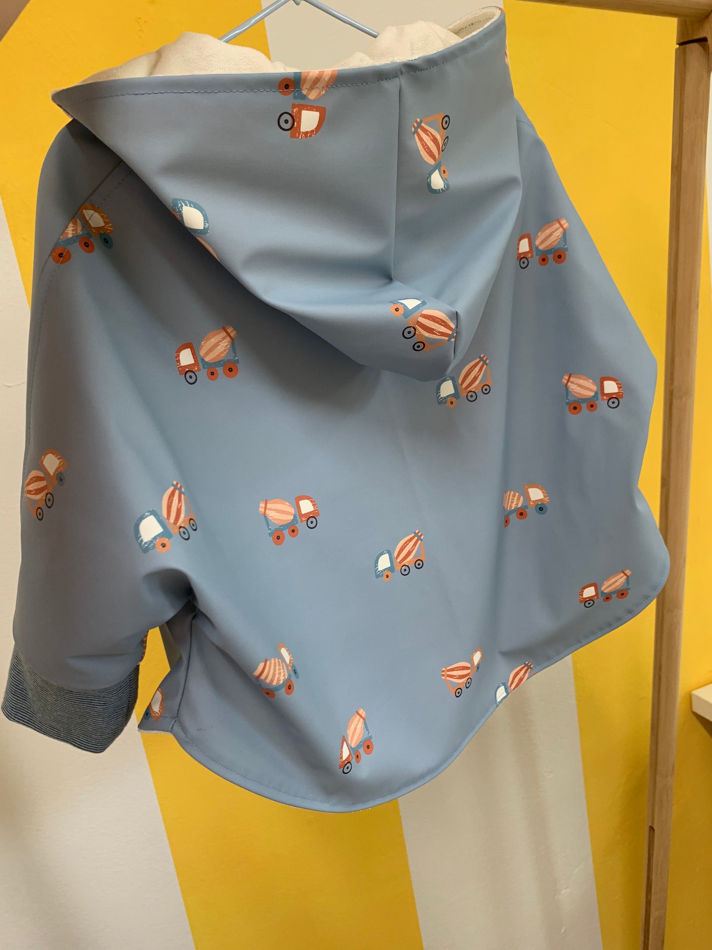 Cape-Regenjacke Fahrzeuge